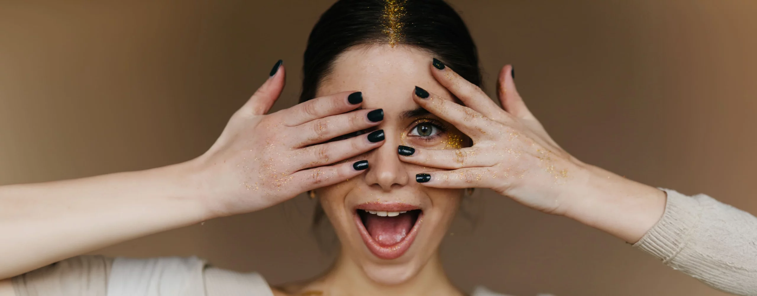 8 Trendy Fall Nail Colors for Autumn 2023